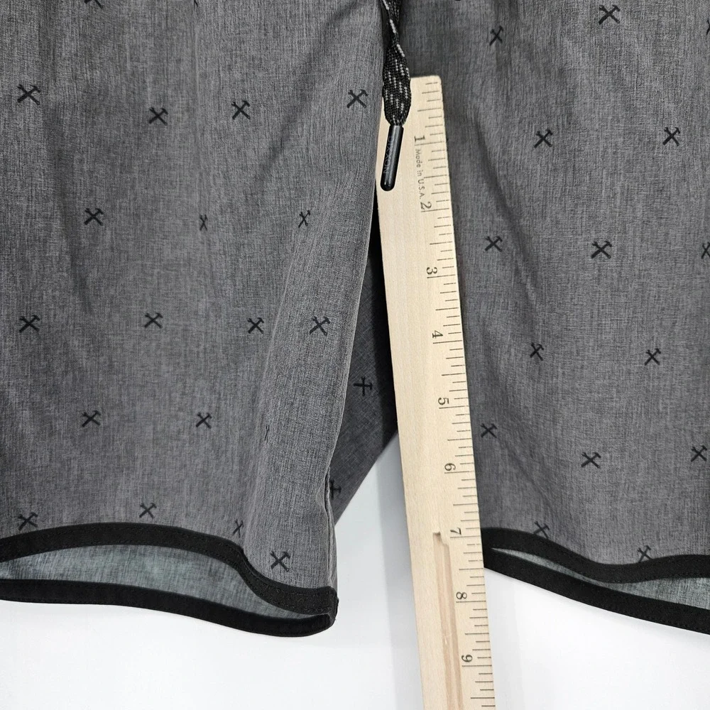 Dixxon Board Shorts Mens Medium Gray Swimwear Trunks Summer Unlined